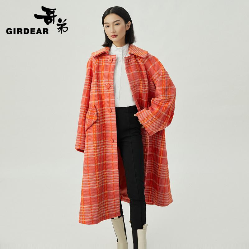 哥弟   大气翻领宽袖大口袋设计大衣1400740