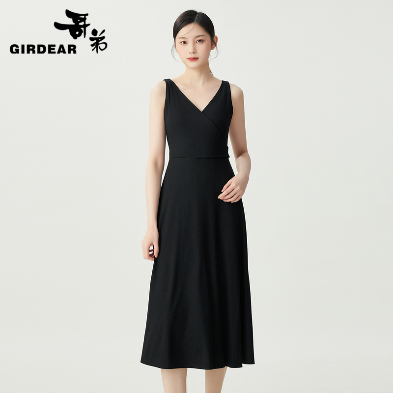 哥弟  亲肤细腻细坑条弹力针织连衣裙1500509