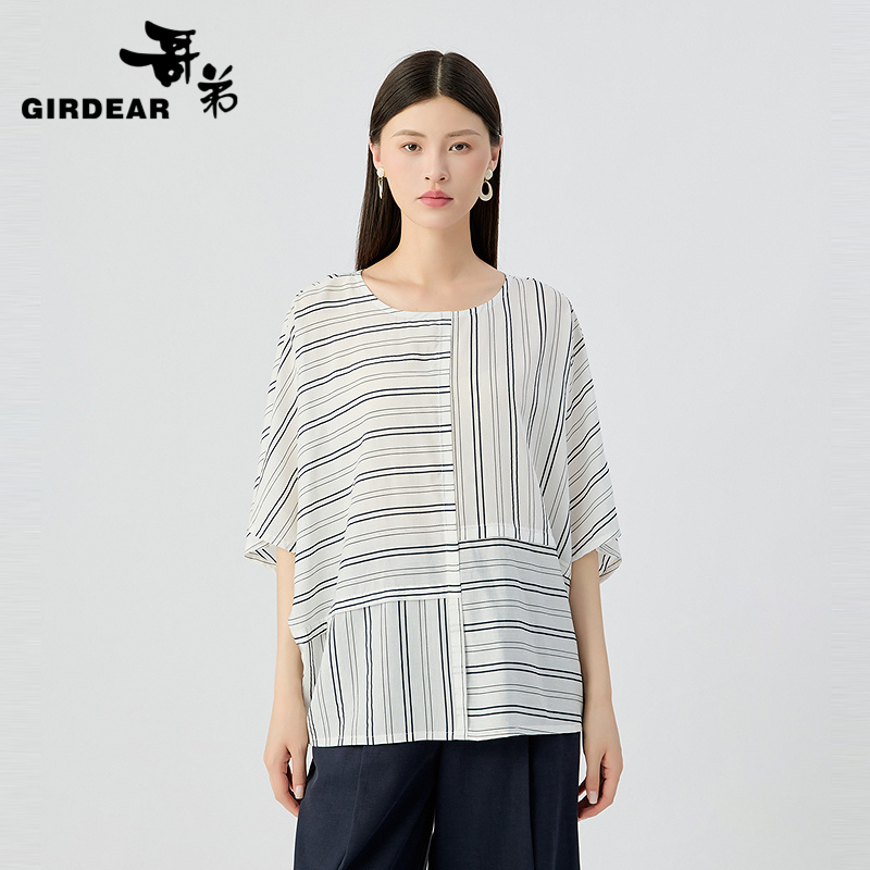 哥弟  圆领廓版拼接设计感短袖上衣1300736