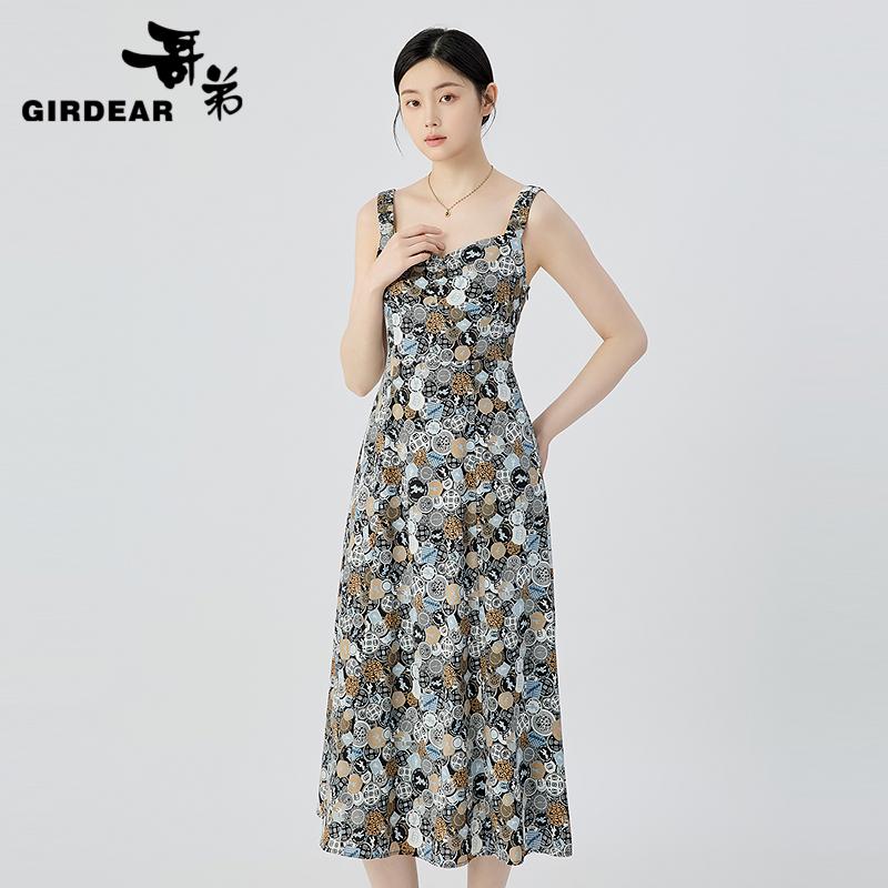 哥弟 桃心领吊带碎花连衣裙150028