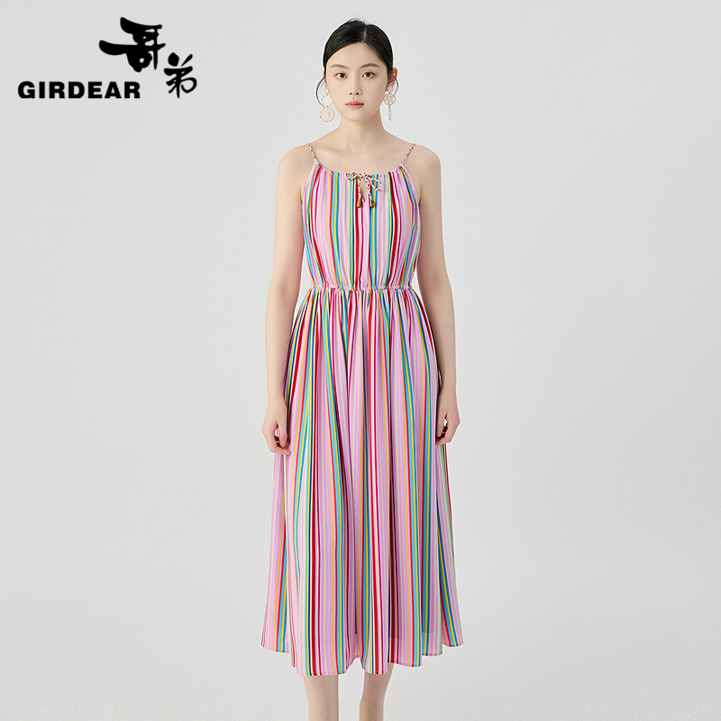 哥弟  度假风气质编织吊带连衣裙150049