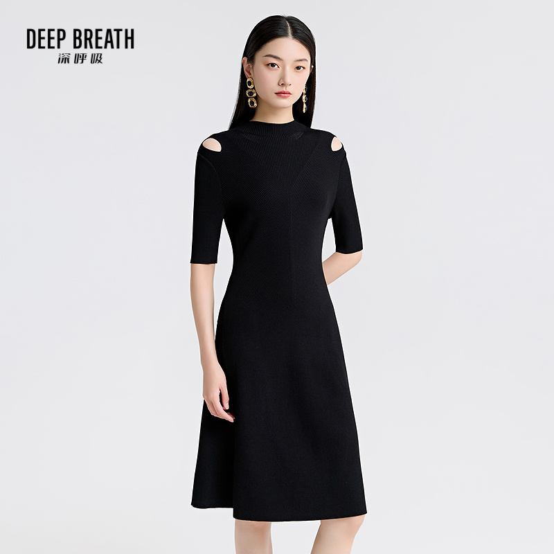 DEEP BREATH深呼吸女装 小圆领肩膀镂空竖坑条针织洋装连衣裙A500469
