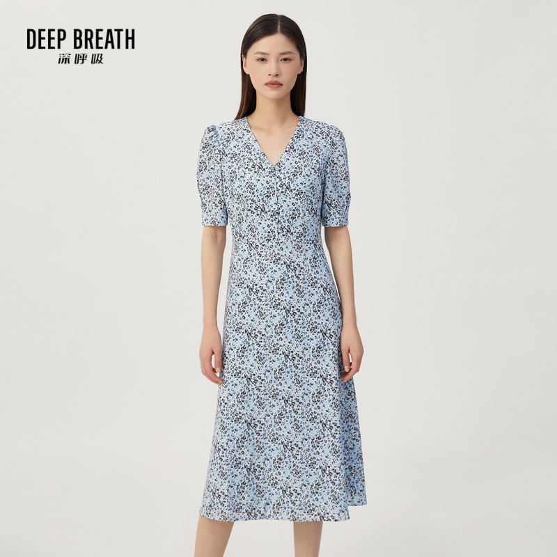 DEEP BREATH深呼吸女装 碎花V领泡泡袖长款碎花连衣裙A500197