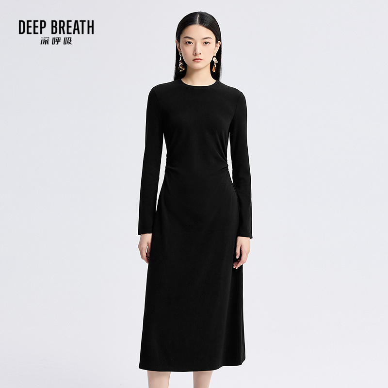 DEEP BREATH深呼吸女装 磨毛圆领腰部抽褶收腰弹力长袖连衣裙A500556