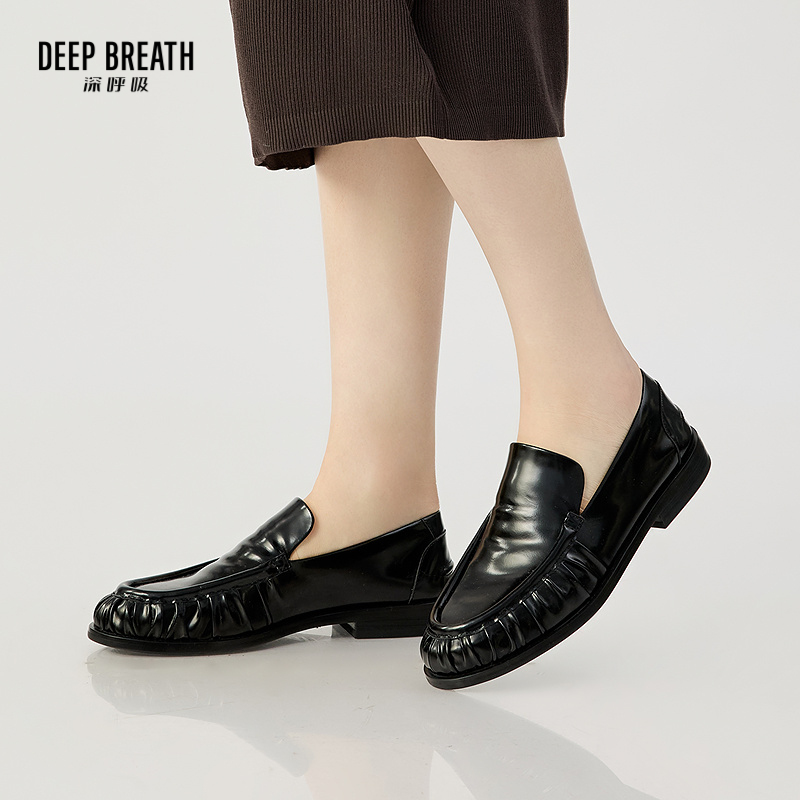 DEEP BREATH深呼吸女鞋 质感牛皮捏皱平底一脚蹬乐福鞋绅士鞋AX13126