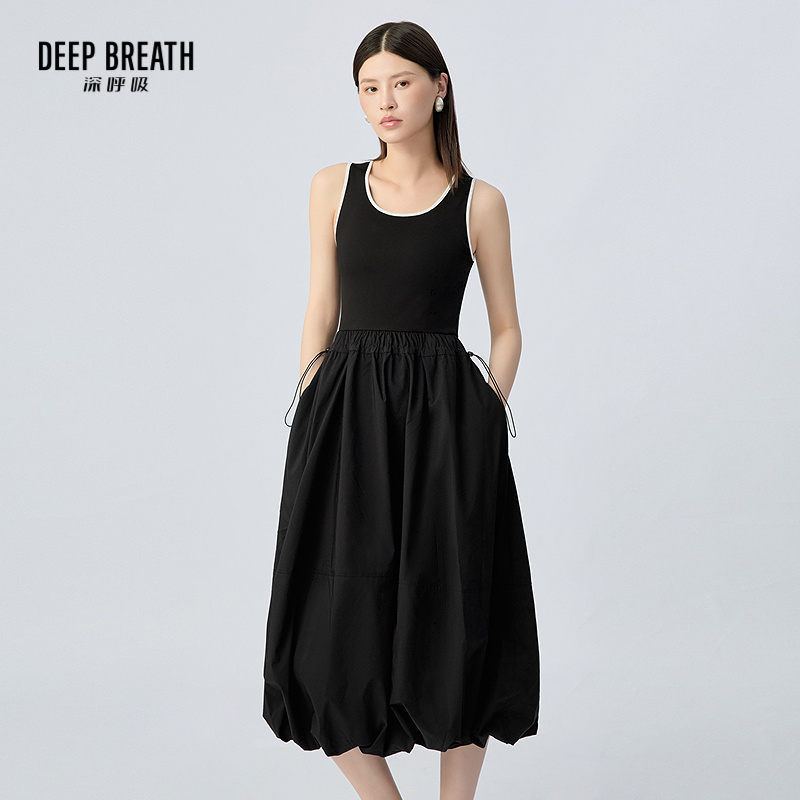 DEEP BREATH深呼吸女装 撞色U领针拼梭花苞收腰无袖连衣裙A500644